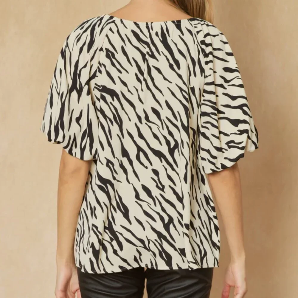 Anthropologie Small S Entro Beige Zebra Print Tie Front Puff Sleeve Pullover Top